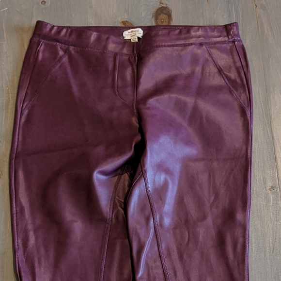 Wilfred Burgundy Faux Leather Leggings, Size XS - Picture 3 of 6
